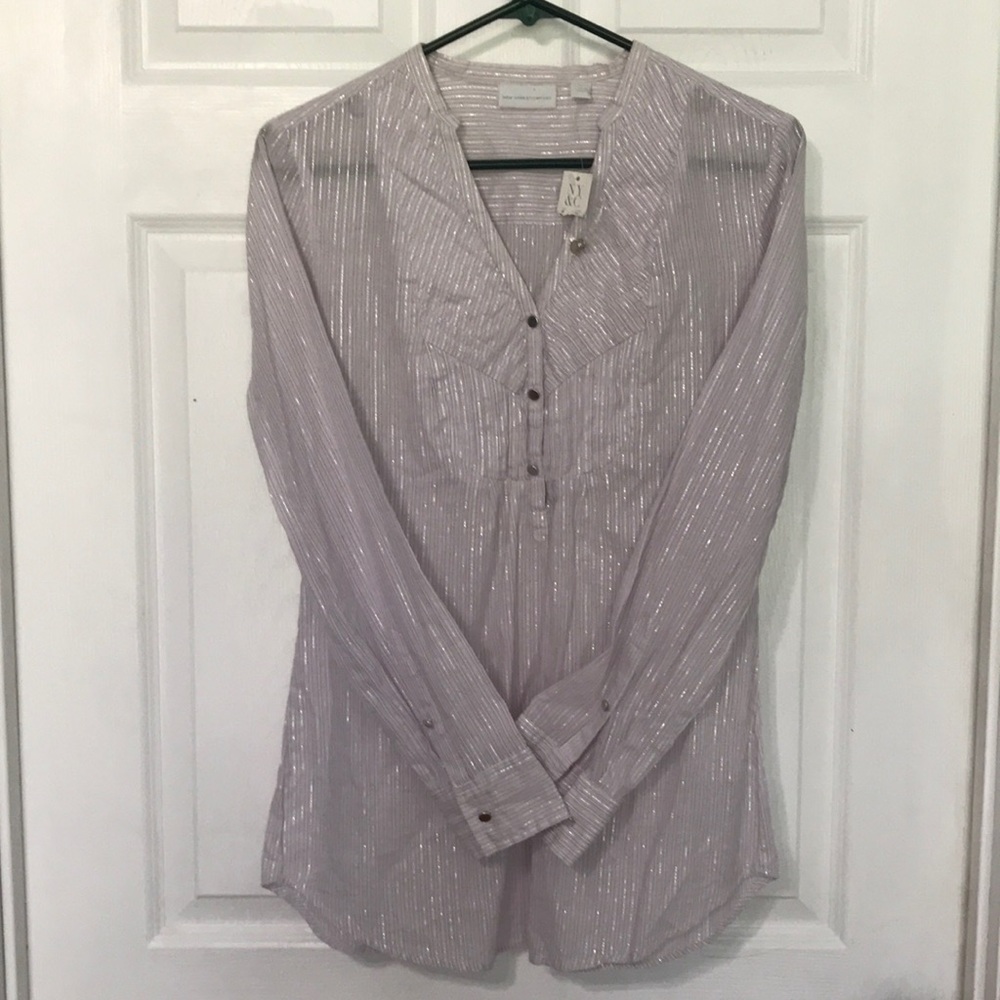 Dress shirt, XS, sparkle detailing in fabric.